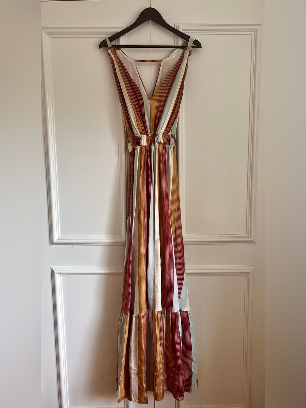 Gorgeous Maxi Dress in a Pretty Stripped Motif